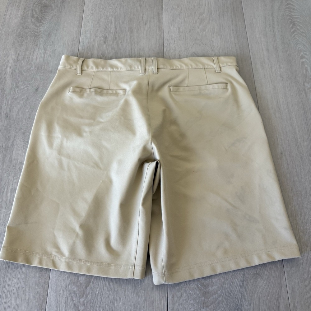 State and Liberty Shorts Mens Size 34 Beige Tan 9" Performance Stretch Athletic - Picture 9 of 13
